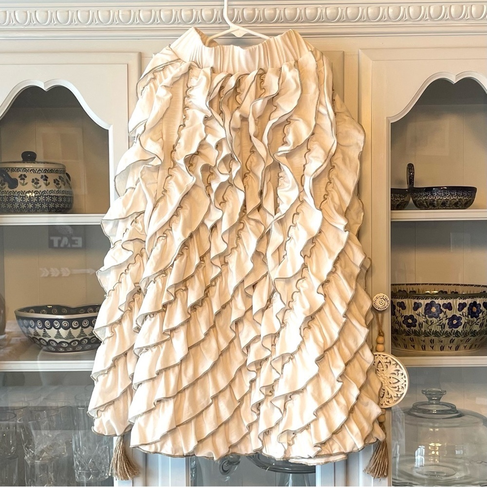 Jak & Peppar ruffle maxi skirt in cream Sz 6​​​